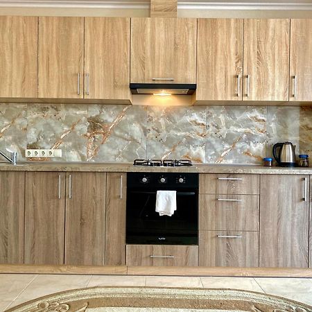 Apartpoltava Світлі Просторі Апартаменти 80М2 , 2-Окремі Кімнати, Новобудова Центр Чек Банківський Ngoại thất bức ảnh
