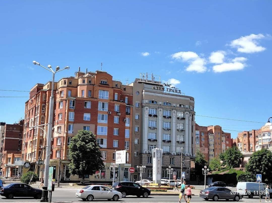 Apartpoltava Світлі Просторі Апартаменти 80М2 , 2-Окремі Кімнати, Новобудова Центр Чек Банківський Ngoại thất bức ảnh