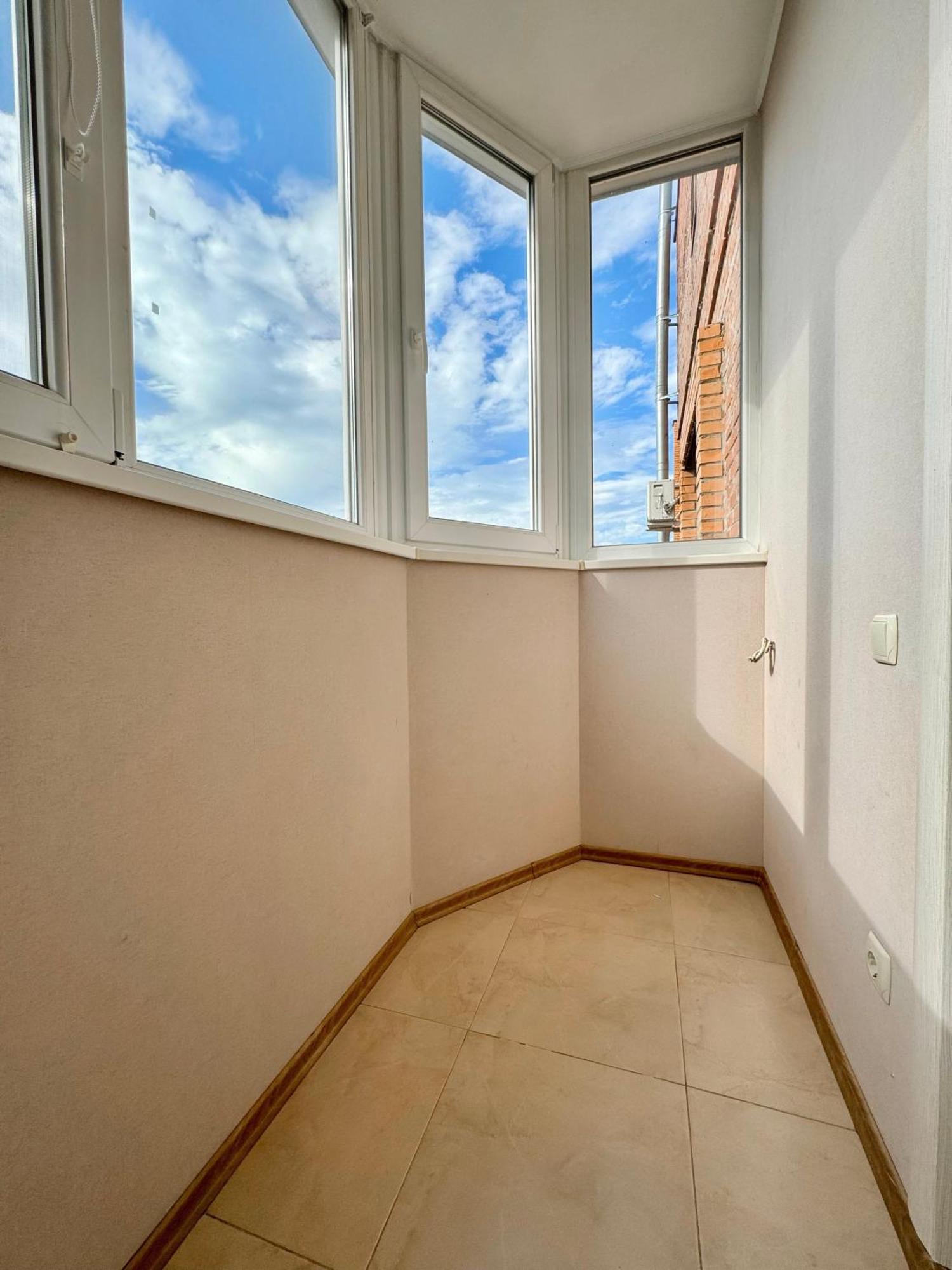 Apartpoltava Світлі Просторі Апартаменти 80М2 , 2-Окремі Кімнати, Новобудова Центр Чек Банківський Ngoại thất bức ảnh